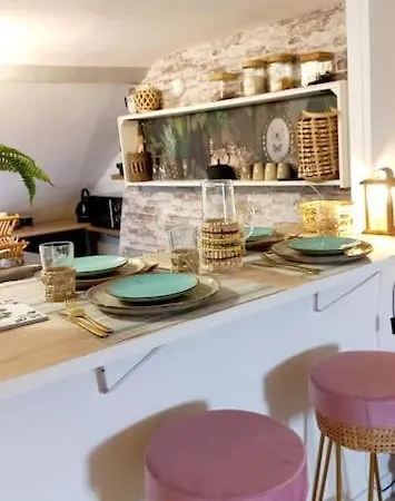 Les Lanternes Apartman *